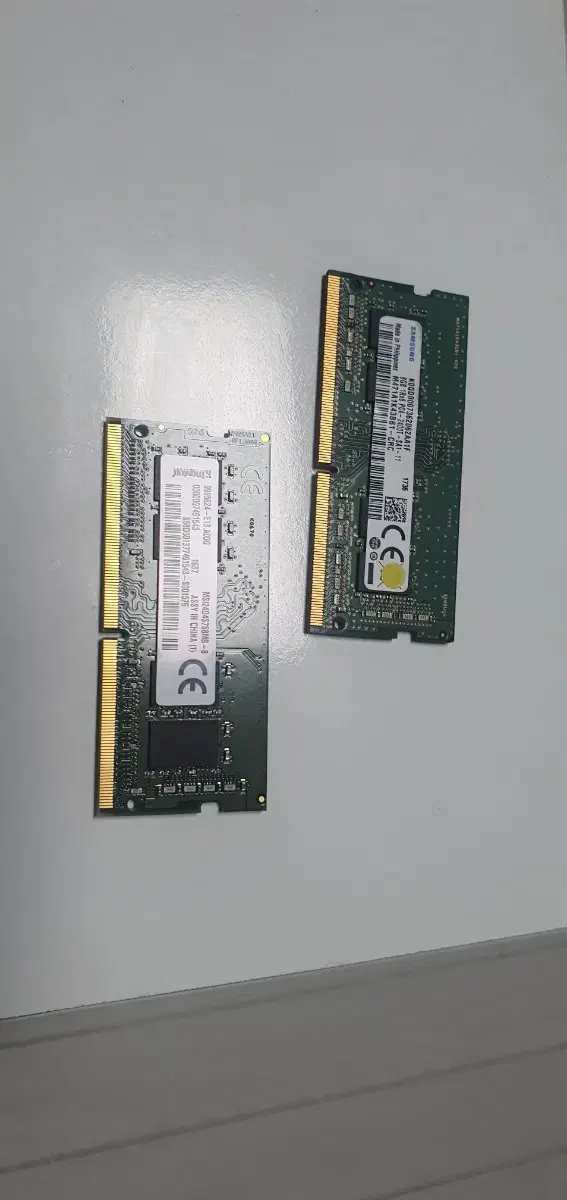 삼성 노트북 램 ram ddr4 2400 8기가(8gb) 2개 팝니다.